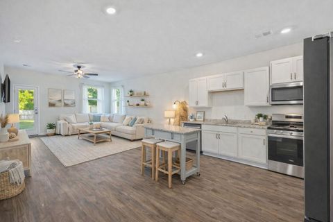 1023 Peridote Way