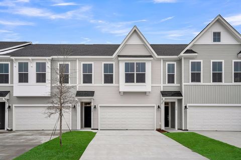 15 Dahlberg Street active home in Pineland Preserve, Summerville, SC