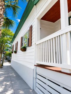 33 Sheppard Street
