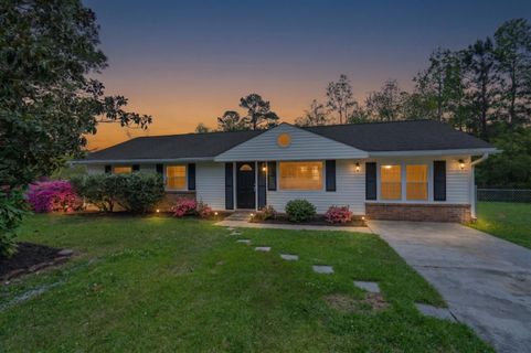 125 Braly Drive active home in Greenhurst, Summerville, SC