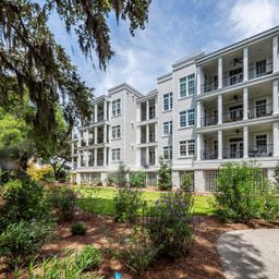108 Fairbanks Oak Aly 403