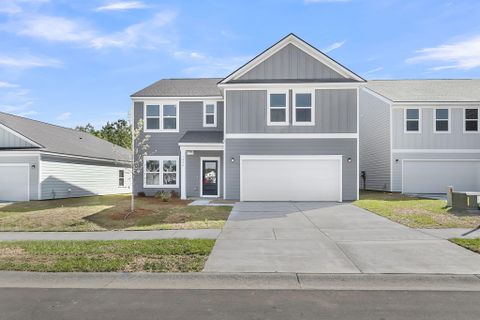 3101 Macaron Court active home in Tea Farm, Ravenel, SC
