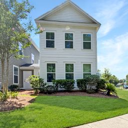 866 Rue Drive