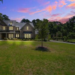 3820 Gnarled Oaks Lane