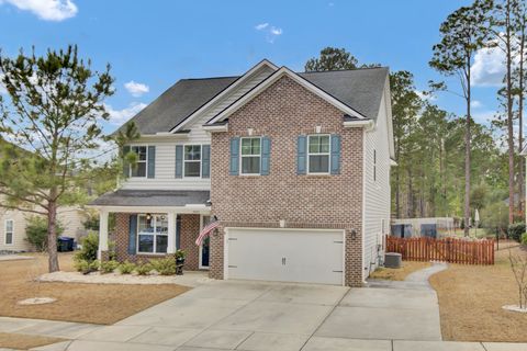 2405 Hummingbird Lane
