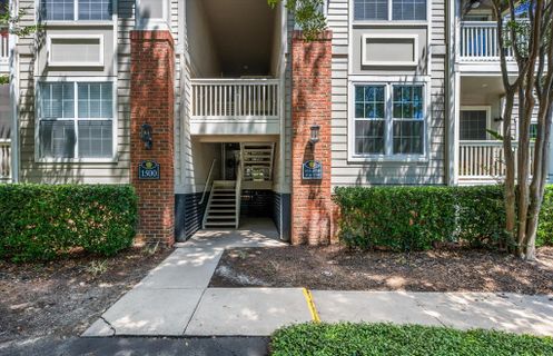 1600 Long Grove Unit 1524