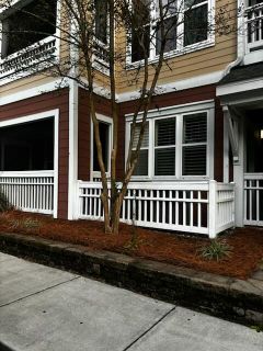 100 Bucksley Lane 103