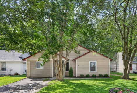 160 Mickler Drive active home in Moss Point, Ladson, SC
