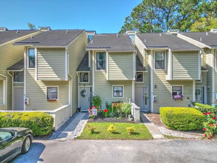 2314 Treescape Drive Unit 2405 active home in Ashleytowne Village, Charleston, SC