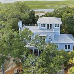 3019 Buccaneer Road