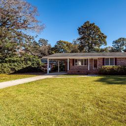1774 N Mayflower Drive