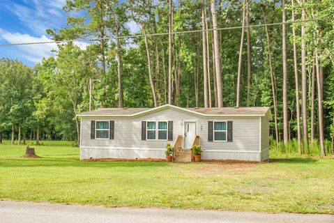 638 Sw Mimosa Drive