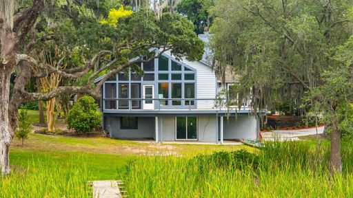 1980 Minott Street active home in Riverland Terrace, Charleston, SC