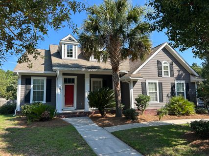 101 Duck Pond Court active home in Legend Oaks Plantation, Summerville, SC