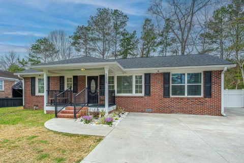 Homes in Boulder Bluff, Goose Creek