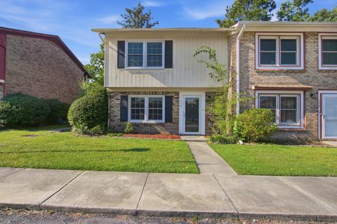 114 Brush Boulevard