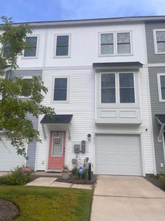 1017 Pettiford Place