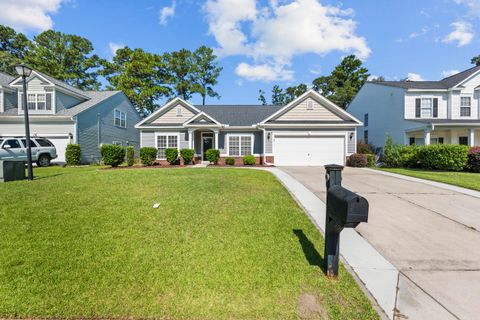 108 Saw Palm Drive