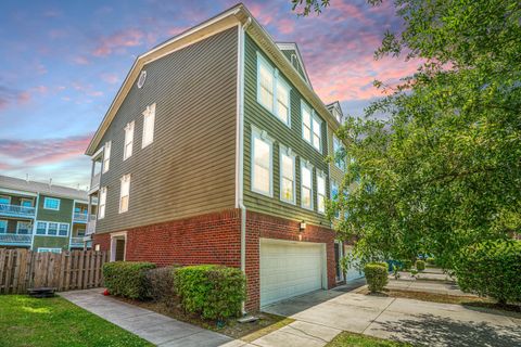 9042 Parlor Drive