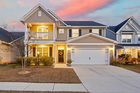 622 Pendleton Drive active home in Foxbank Plantation, Moncks Corner, SC