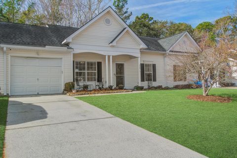 317 Dupont Way