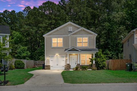 243 Oglethorpe Circle active home in Spring Grove Plantation, Moncks Corner, SC