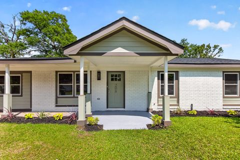 208 Mary Scott Drive