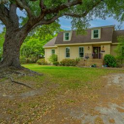 1614 Oak Island Drive Drive