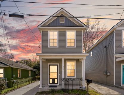 2021 Comstock Avenue