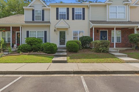 464 Doane Way active home in Beresford Commons, Wando, SC