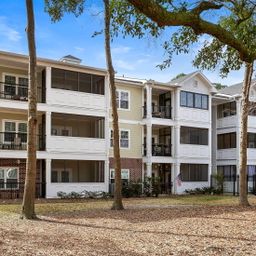 1025 Riverland Woods Place 818
