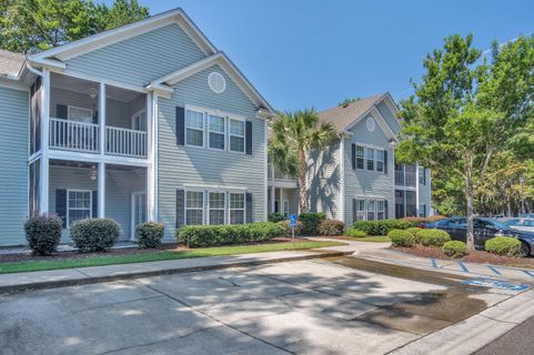 305 Pickering Lane