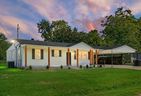 216 Holly Avenue