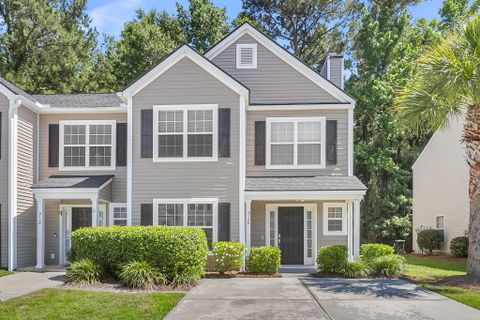 9126 Maple Grove Drive active home in Wescott Plantation, Summerville, SC