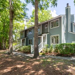 1717 Greystone Apt 14
