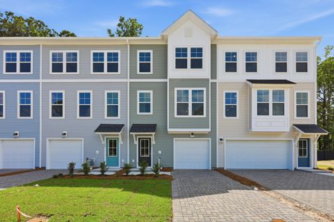 208 Laurelhurst Court pending home in Rhetts Cove, Johns Island, SC