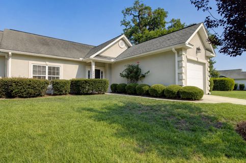 2649 Woodfield Court active home in Elms Of Charleston, North Charleston, SC