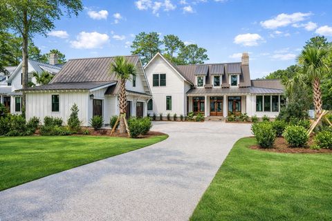 114 Peninsula Drive active home in Poplar Grove, Ravenel, SC