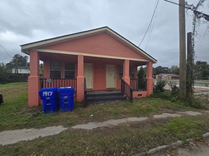2717 Spruill Avenue