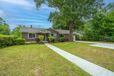 5112 Victoria Avenue active home in Park Circle, North Charleston, SC