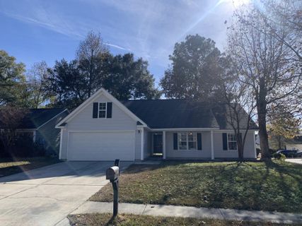 100 Salinas Court