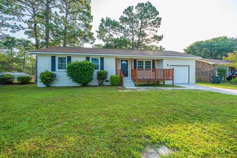 104 Forest Lane active home in Sangaree, Summerville, SC
