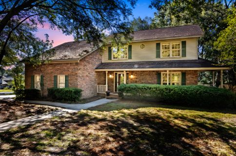 17 Plantation Circle