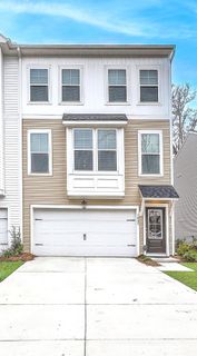 1045 Old Cypress Run active home in Oak Pointe, Hanahan, SC