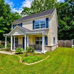 42 Woodleaf Court