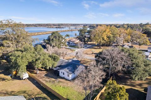 1822 Mallard Circle