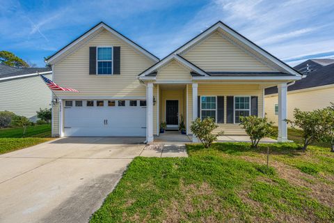 3032 Adventure Way active home in Hunters Bend, Ladson, SC
