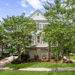 1226 Smythe Street