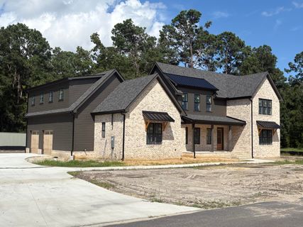 5018 Reese Lane
