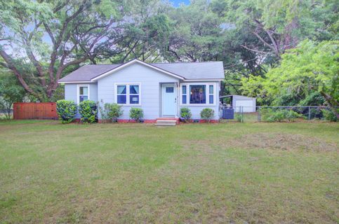 1012 Summerall Road active home in Morris Acres, Johns Island, SC